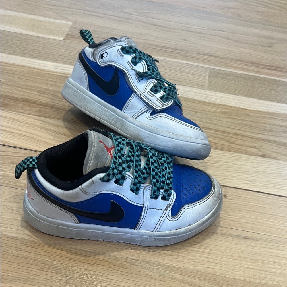 Nike Kids Blue and Gray Sneakers Air Jordan